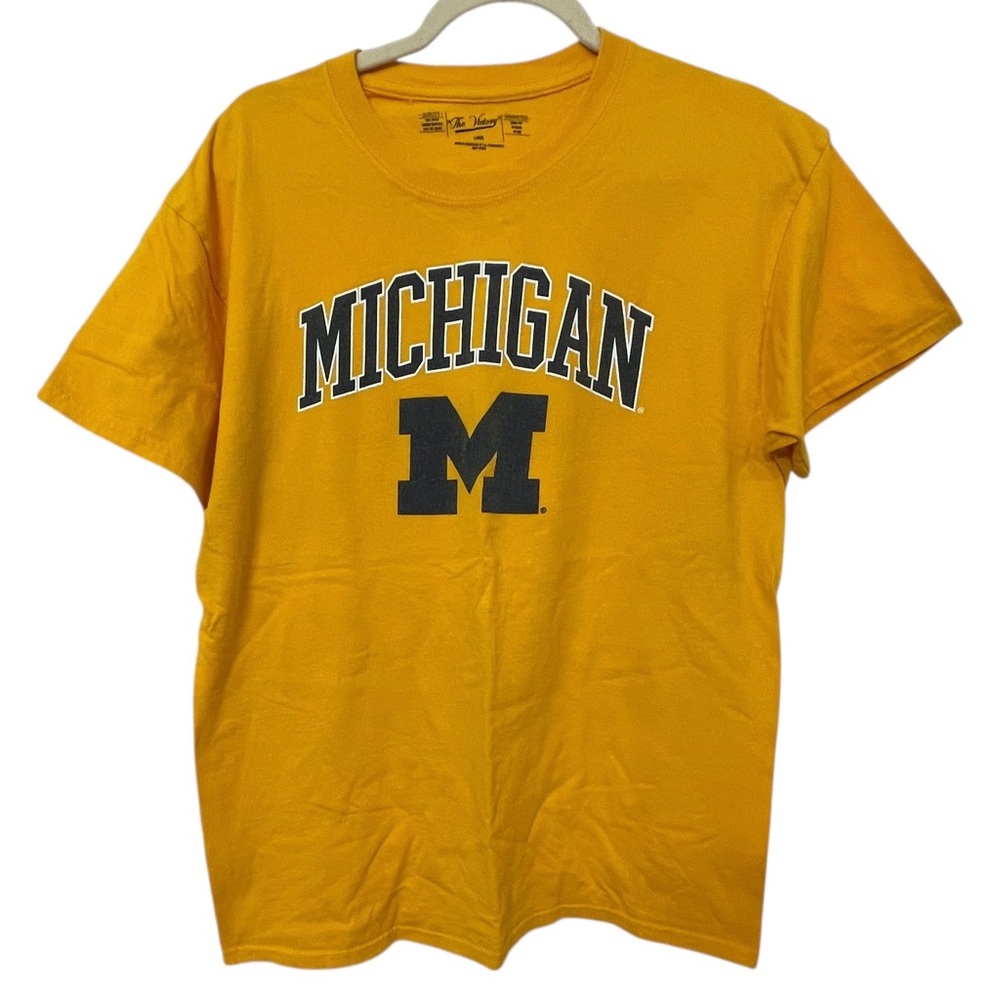 The Victory Men's Casual T-Shirt Yellow University of Michigan L Wolverines